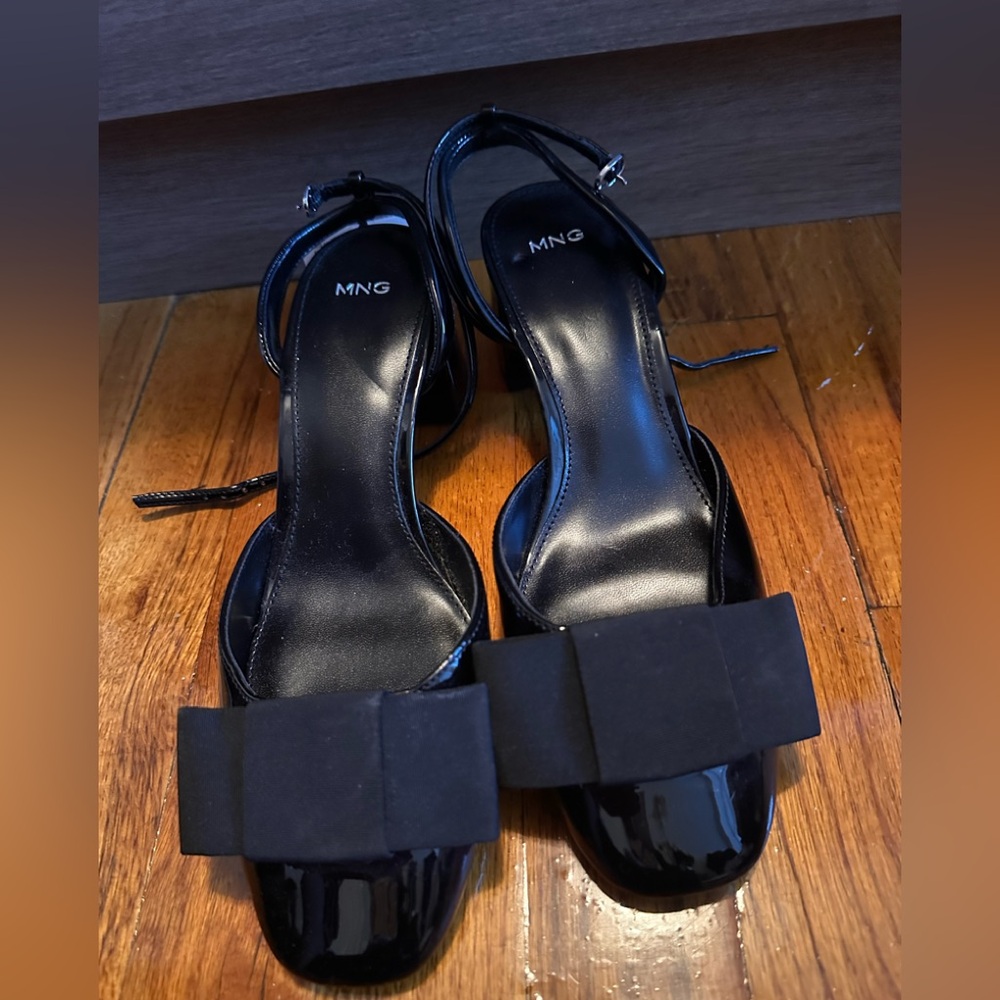 Mango Black Patent Heels with Bow